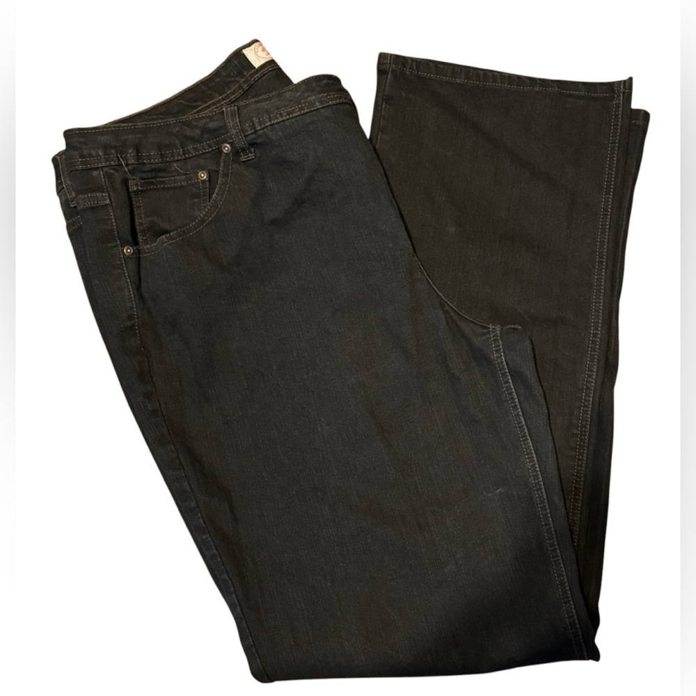 Faded Glory Straight Stretch Eased Women’s Jeans.  Size 18